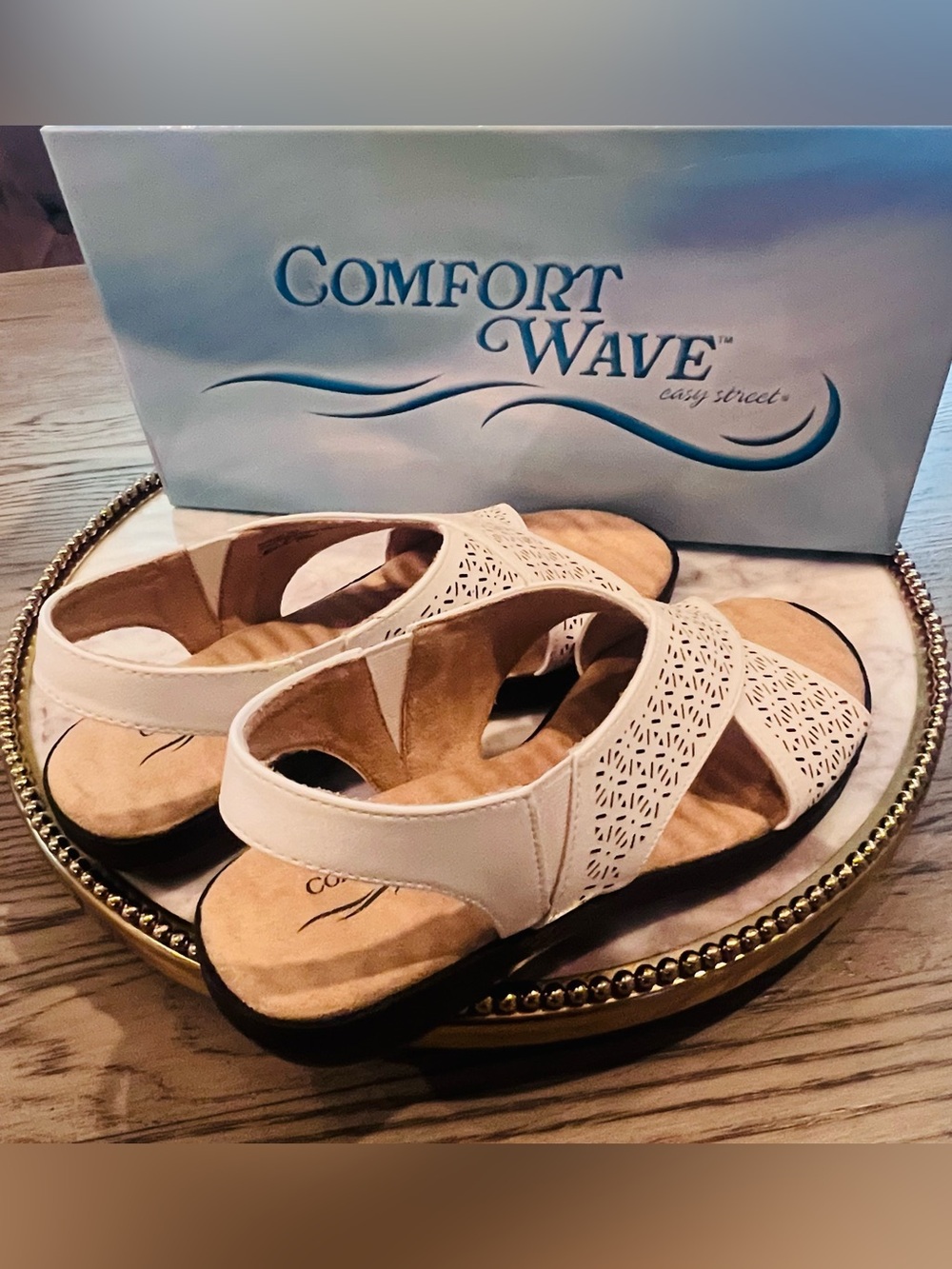 Easy Street Comfort Wave White Laser-Cut Slingback Sandals | Sz. 6 (NWB) - Picture 6 of 13